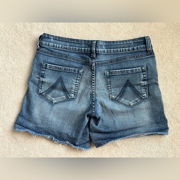 dELiA*s - Jean Shorts (Bailey) - Picture 5 of 6